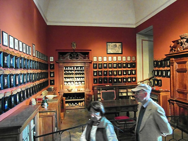SAM_2043.JPG - La farmacia del XVII secolo