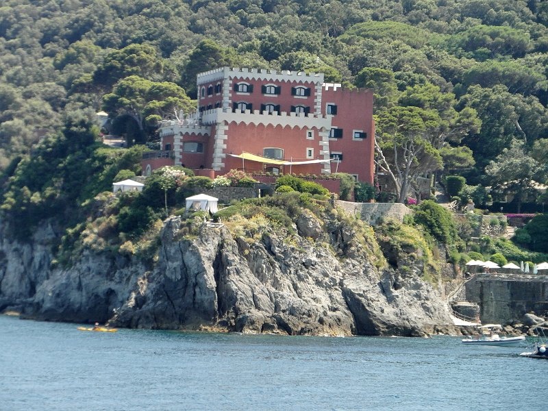 SAM_7493.jpg - Un Hotel a picco sul mare su Punta Spaccarello
