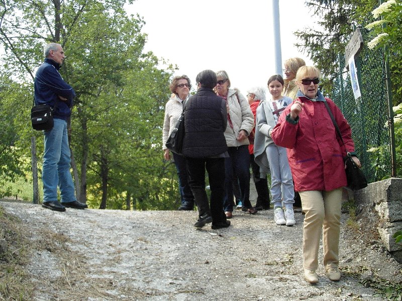 SAM_0982.jpg - I "Curiosi" in visita al Mulino ad acqua di Piedicava: arriviamo nel primo pomeriggio del 17/5/2012