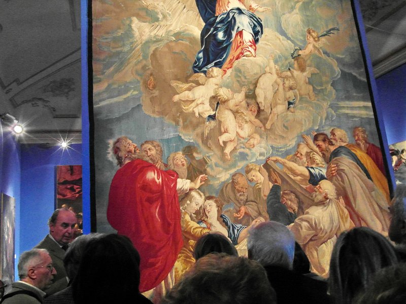 SAM_3497.jpg - L'arazzo con l'Assunzione della Vergine, di manifattura fiamminga, lavorato su cartoni disegnati dal Rubens